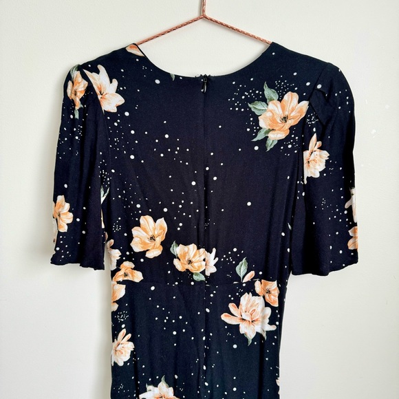 MINKPINK FLORAL MIDI DRESS - Picture 6 of 7